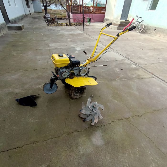 Мотоблок почти новый