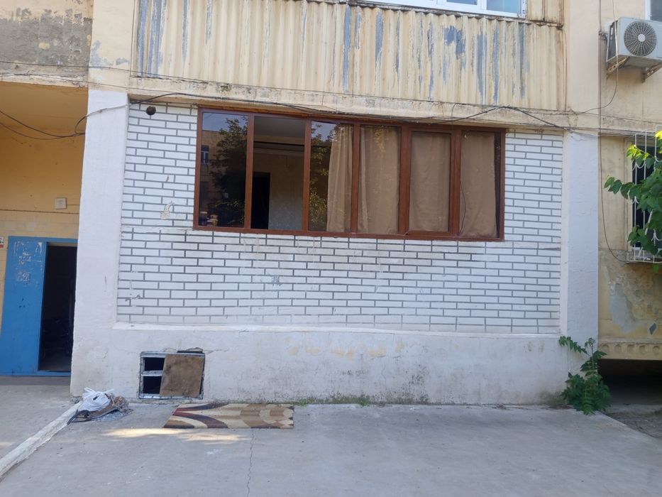Birinchi etaj ikki xonalik kvartira Uy sotiladi pul zarur uchun tezda