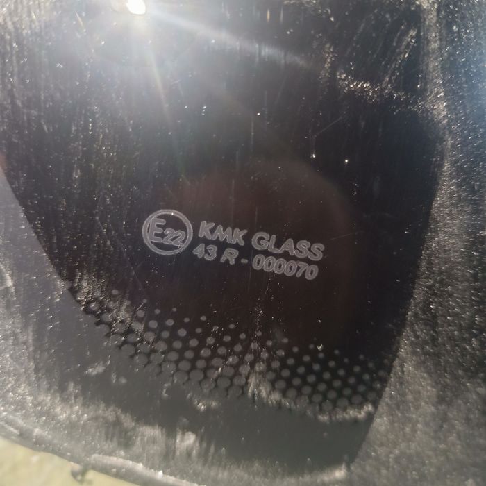 стекло ауди 80 б4