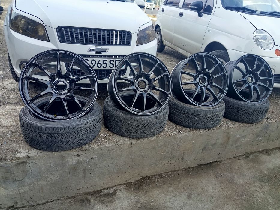 Madel KOYA Recing R18