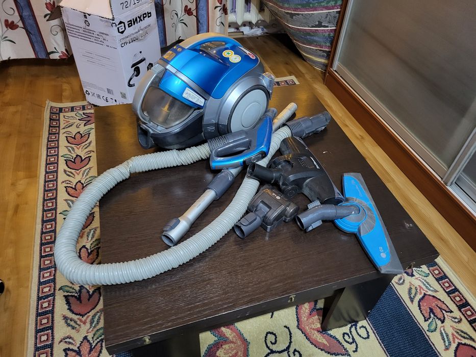 Пылесос LG 2000W