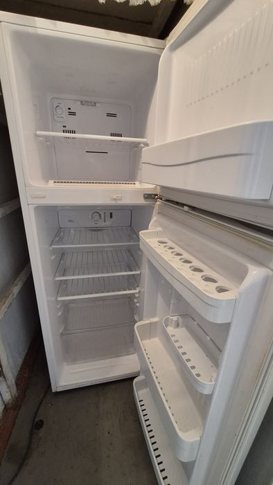 Холодильник LG в отличном состоянии