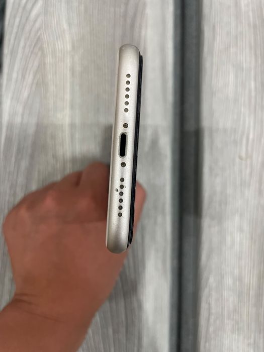 iphone 11 128гб 80%