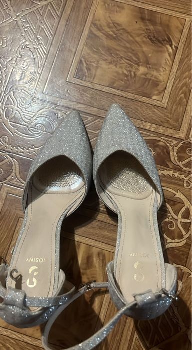 Туфли josiny серебристые