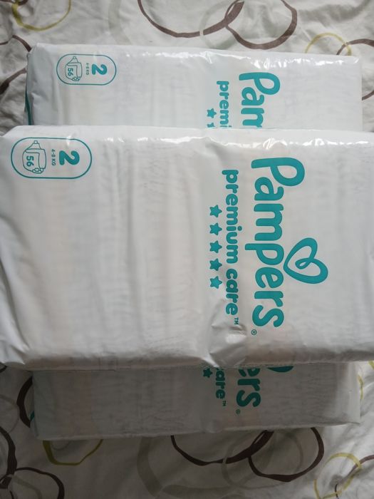 2 baxuri Pampers premium care marimea 2