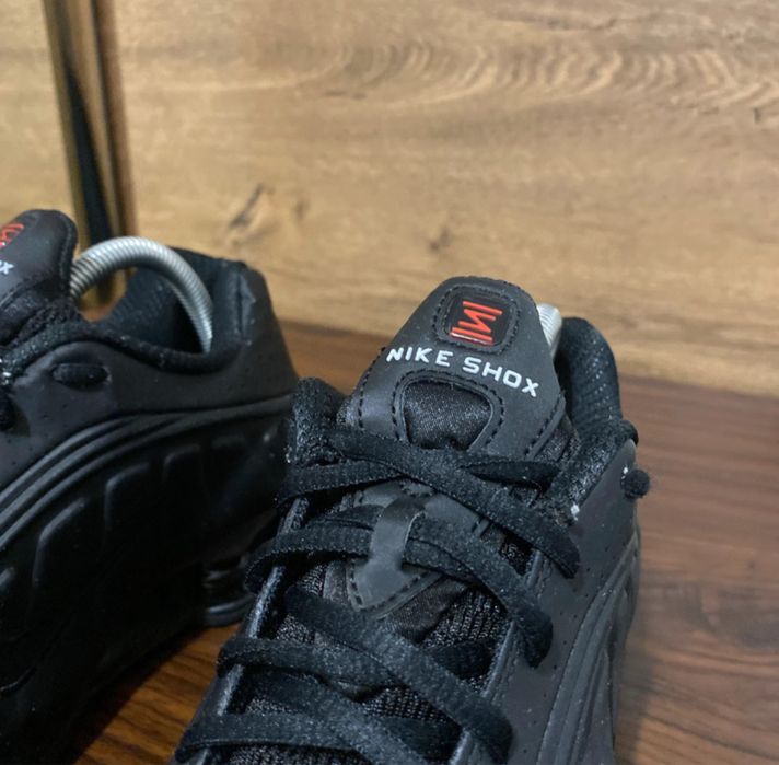 Adidasi Nike Shox Marimea 40.5/ 41