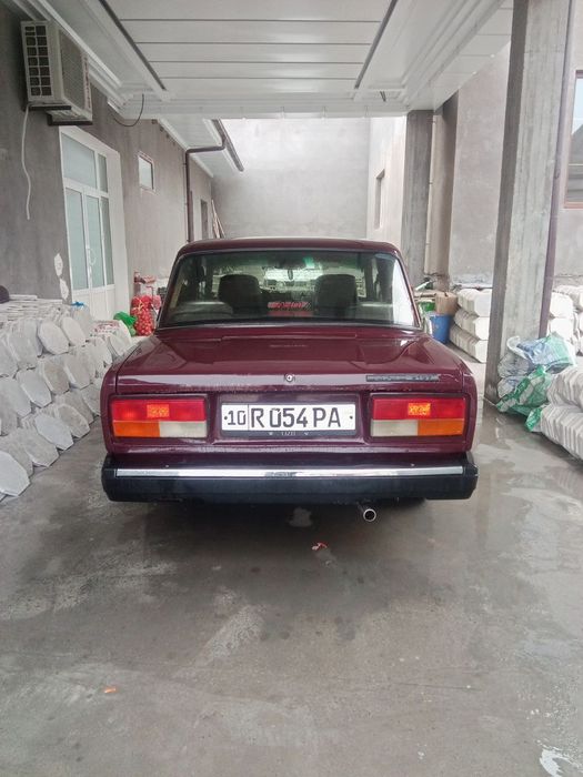 Ваз 2107 сотилади