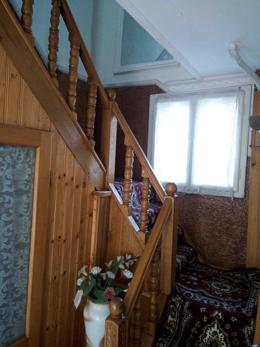 Vând casă cu etaj și teren Vânători Neamț langa Târgu Neamt