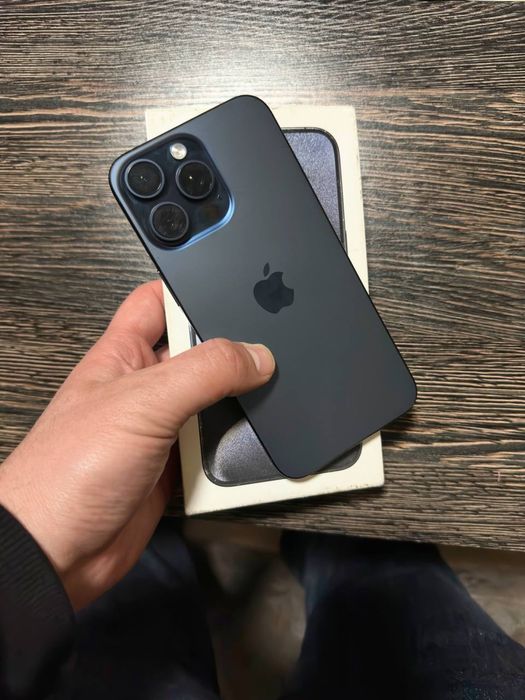 Iphone 15 pro max blue, Playstation 4 pro