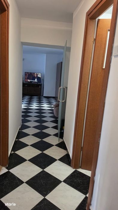 Apartament 3 camere, Unirii, etaj 1, decomandat,