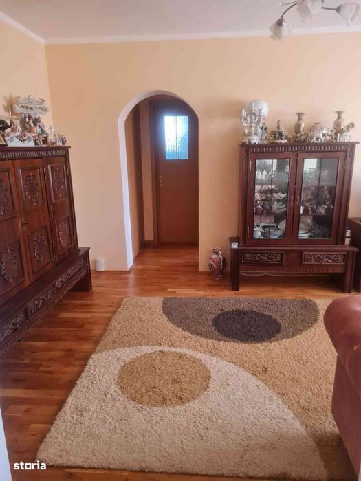 APARTAMENT 3 CAMERE 62 MP Hunedoara Str Caprioarei Nr 2 Bloc X1