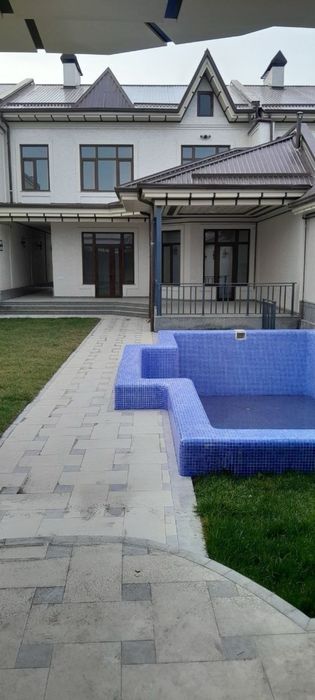 Продается 5ком.новый дом на 4,5 сот.Бектемирский р-он женный кирпич