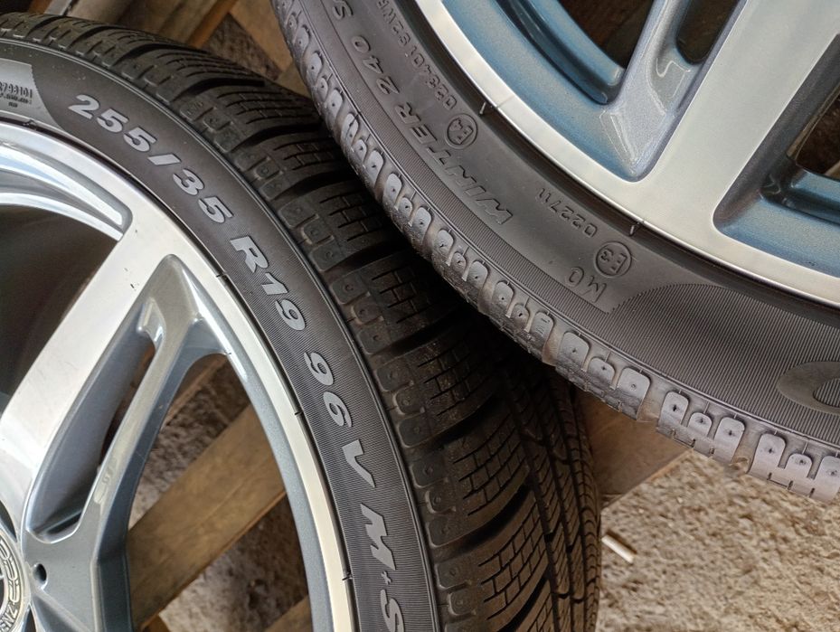 Почти нови 4бр 255/35/19 Pirelli WS240 МО dot3917