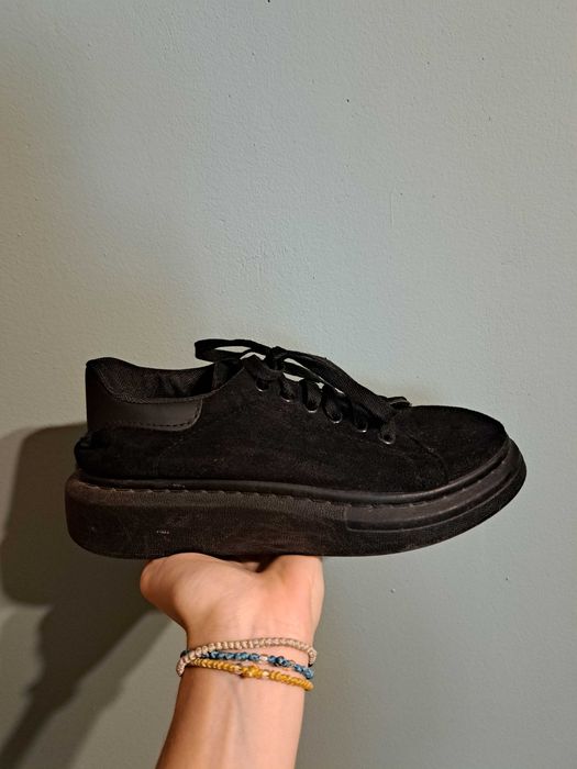 Продавам женски обувки