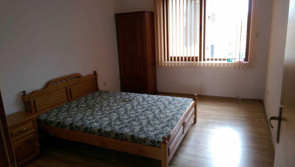 Дава се под наем Двустаен апартамент в Пловдив, Кючук Париж - 60 кв.м за 255 € - Снимка #3