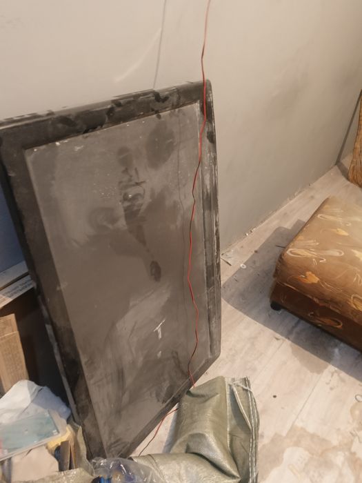 Диван и ТВ даром