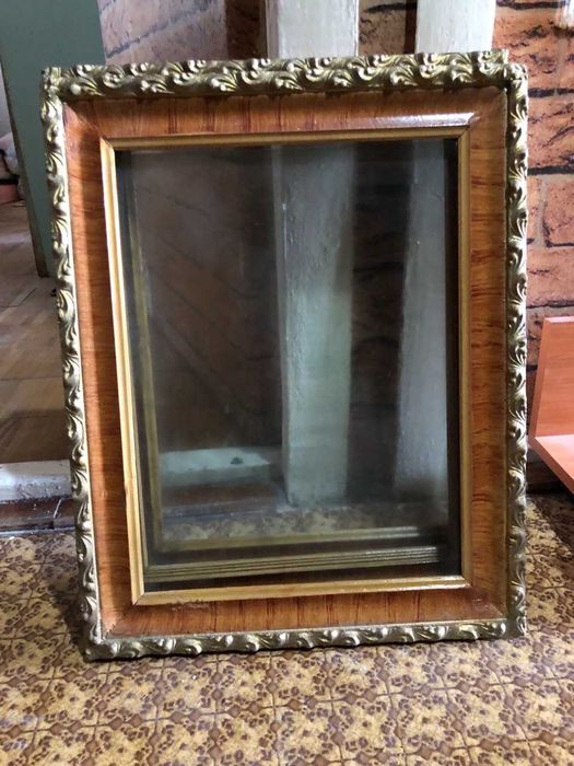 Ретро рамка советского периода с толстым стеклом! размер 38х28