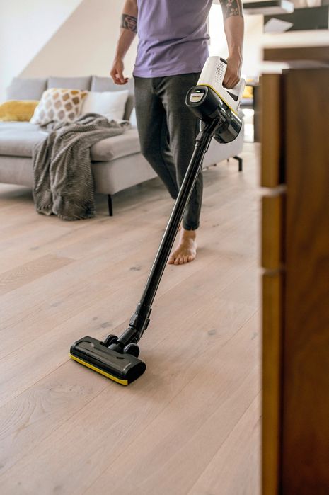 Аккумуляторный пылесос karcher VC 4 Cordless