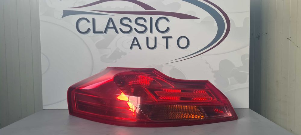 Стоп Opel insignia 2010г.