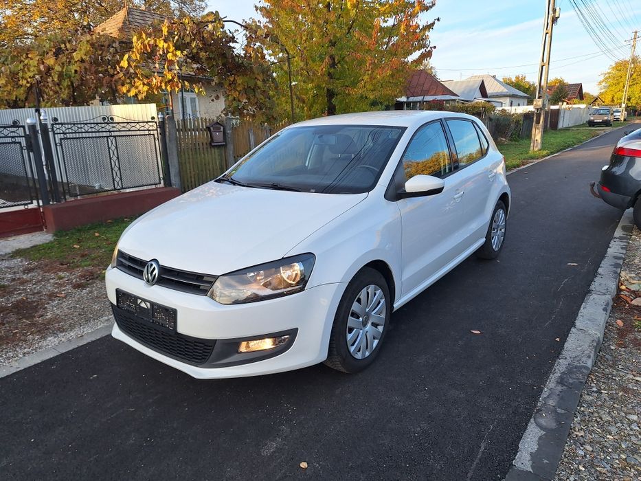 VOLKSWAGEN Polo 2011 — imagine 2