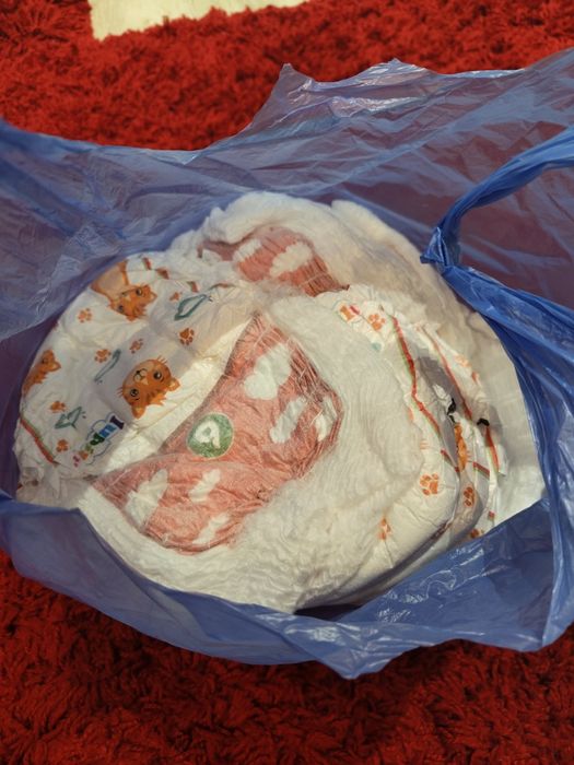 Подарявам дрехи за момиченце 1,5-3 години