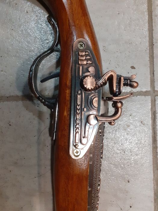 Красив кремъчен пистолет,пищов,оръжие