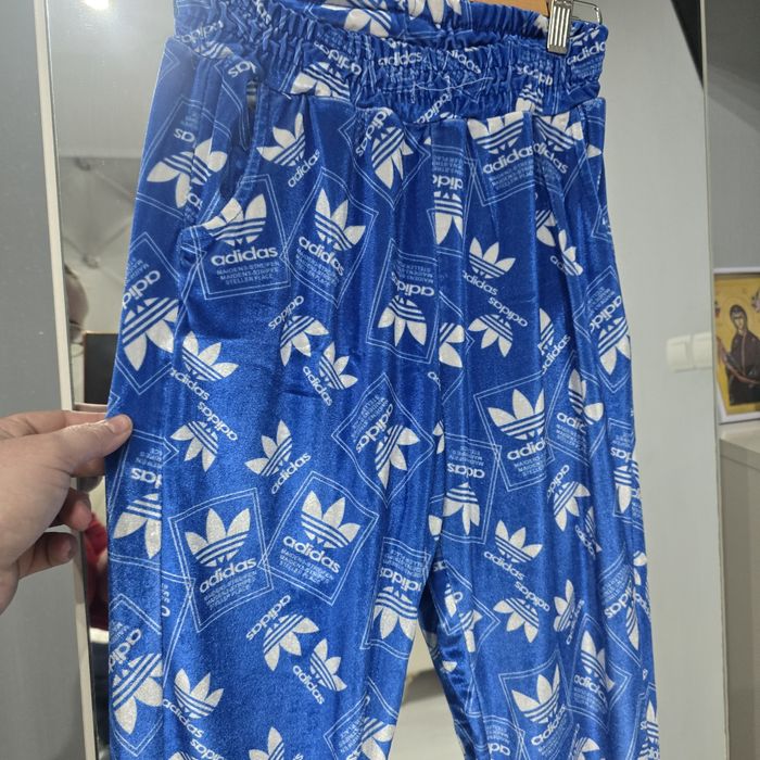 Trening Adidas de femei