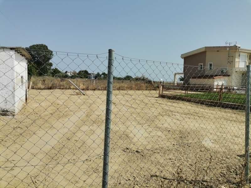 ПРОДАВА Продава парцел с актуално разрешително за строеж