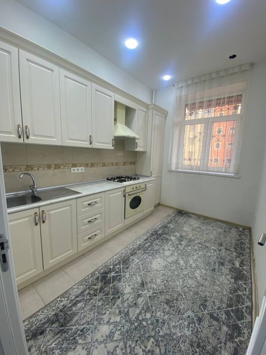 Яккасарай. Шота Руставели Аренда 2 х комнатная.  Срочно !