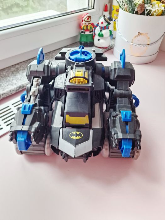 Robot Batman transformabil