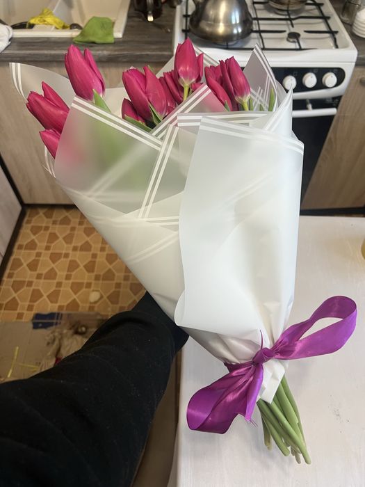 Тюльпаны с оформлением