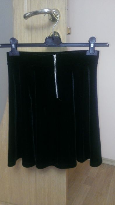 fusta din catifea
