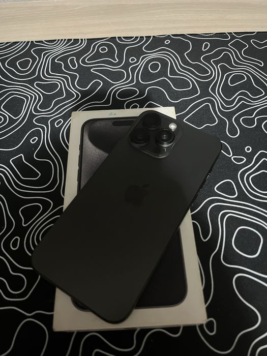 Айфон 15 про мах