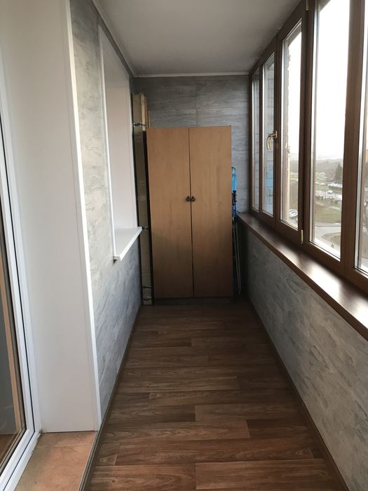 Продам 5- комнатную квартиру.