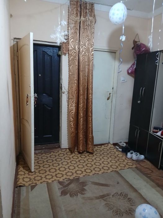 Продаётся 4 ком 8 микрорайон