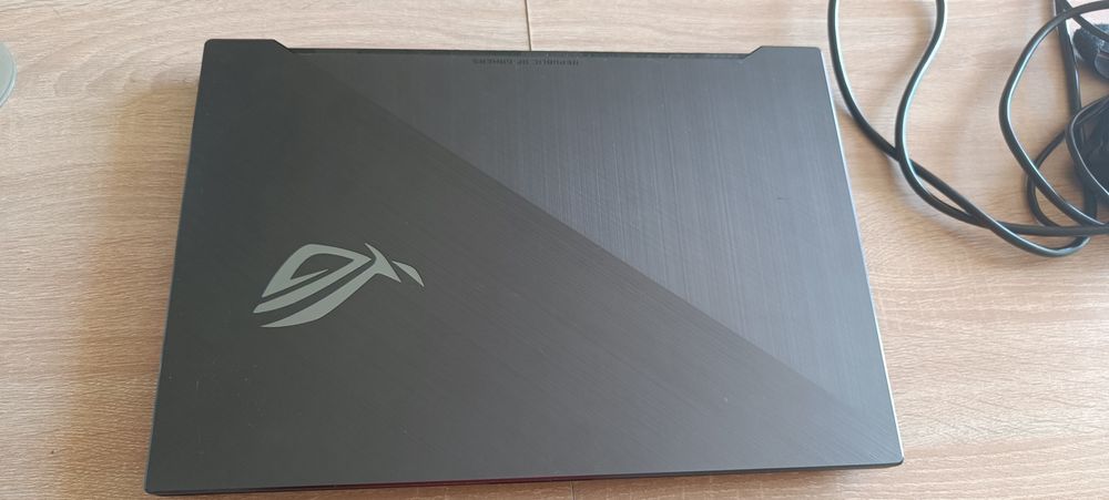 ASUS ROG Strix SCAR II gl704gv-ev008
