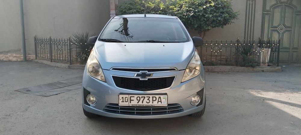 Продам Спарк 2011