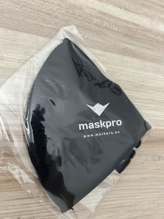 Професионална предпазна маска със сменяем FFP3 филтър