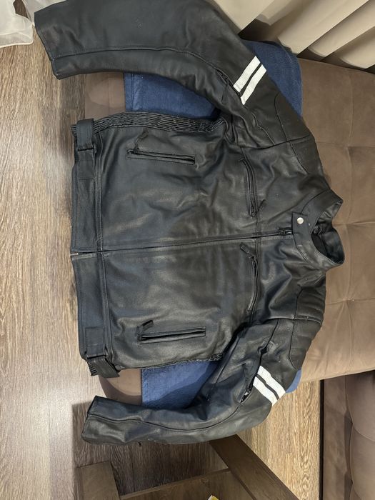 Яке за мотор-XL  за София може и лично предаване.