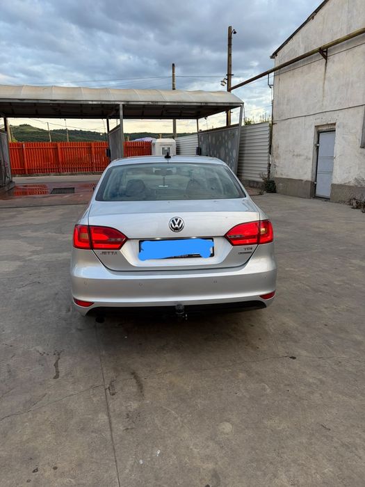 VOLKSWAGEN Jetta 2012 — imagine 2