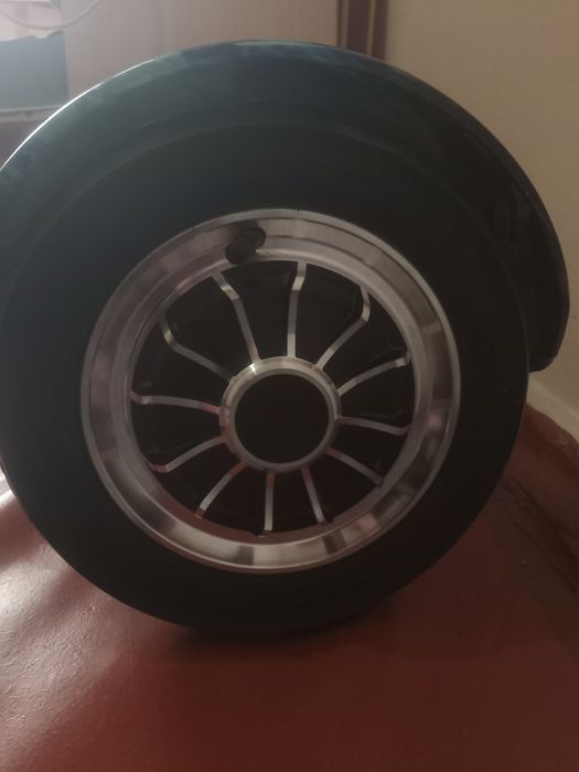 Продаю гироскутер.