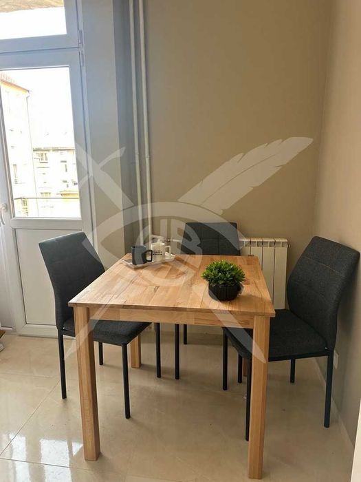 Дава се под наем Тристаен апартамент в София, Медицинска академия - 90 кв.м за 1000 € - Снимка #3