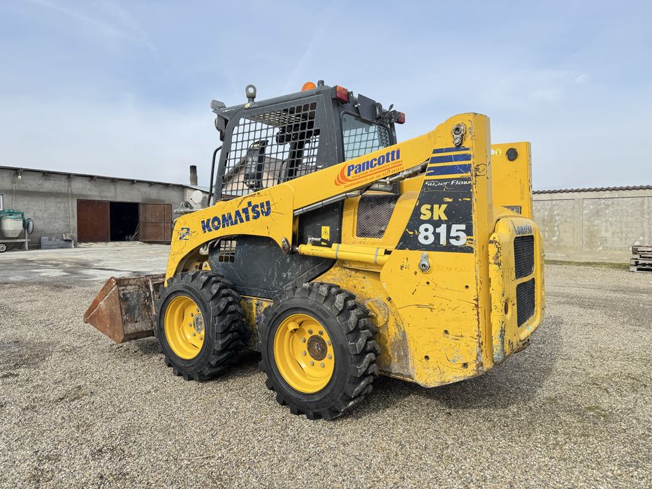 Miniincarcator komatsu , bobcat , 815 cu super flow , italia