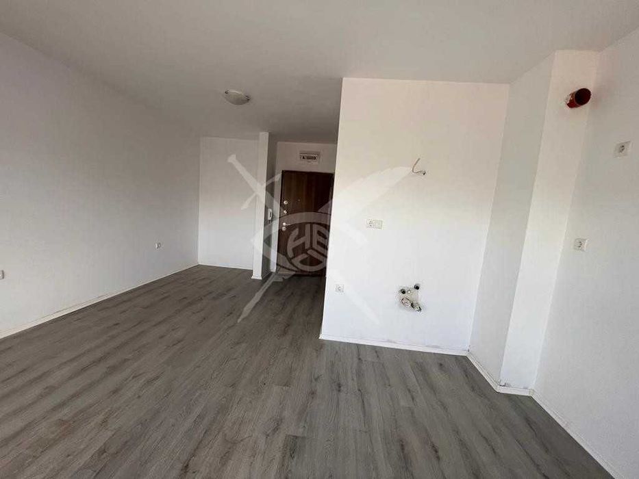 Продава се Едностаен апартамент в Свети Влас - 41 кв.м за 1732 €/кв.м - Снимка #2