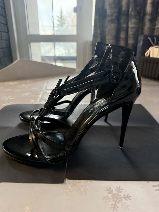 Токчета Saint Laurent размер 41