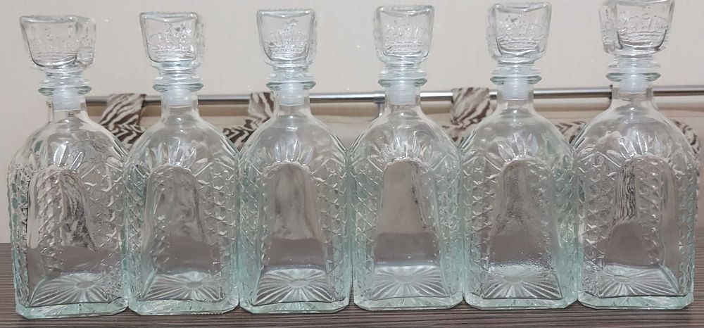 6 графинов по 0.5 литра