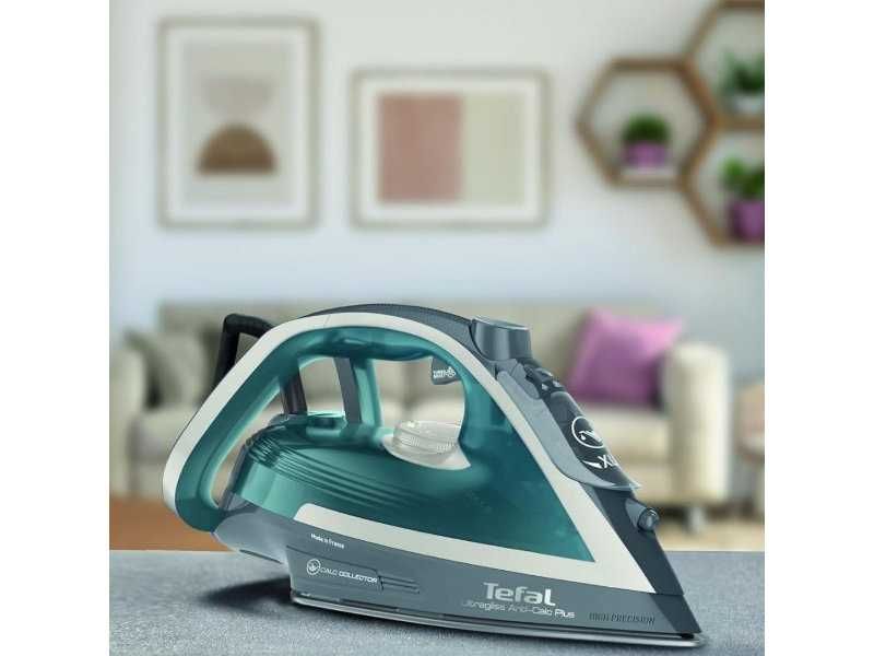 Мощна Парна Ютия Tefal Ultragliss Anti-Calc Plus FV6842  - 2800W