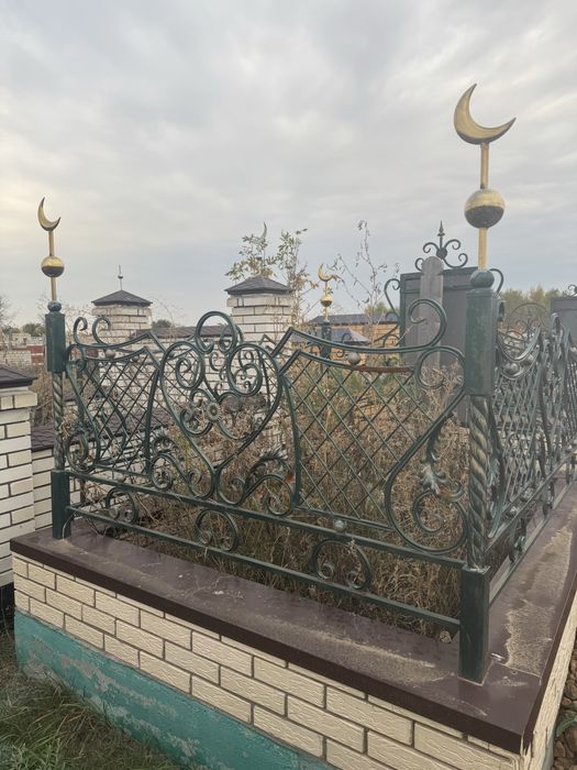 Оградка могильная