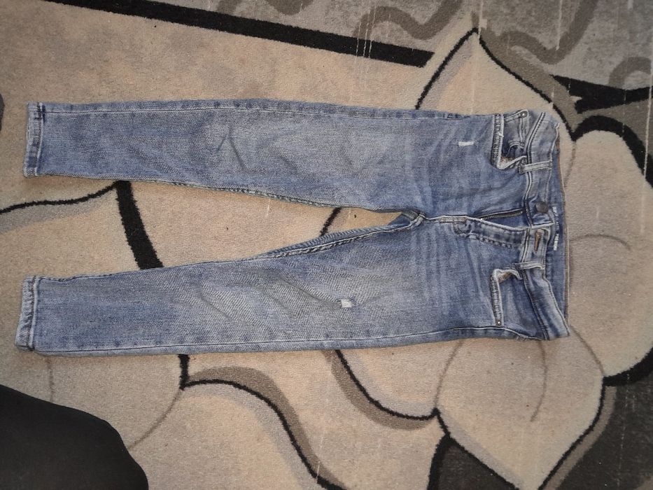 Запазени дрехи за момиче