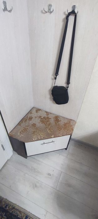 Продам Шкаф угловой